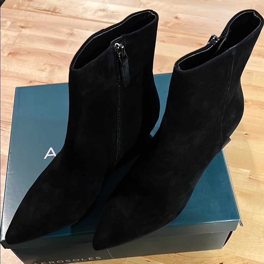 AEROSOLES Black Suede INEE Ankle Booties with Side Zipper